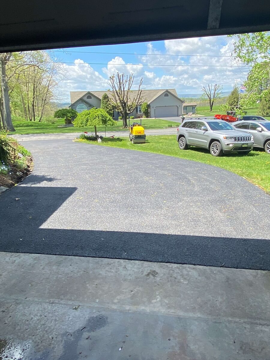 Driveway Sealcoating Repair in Laureldale